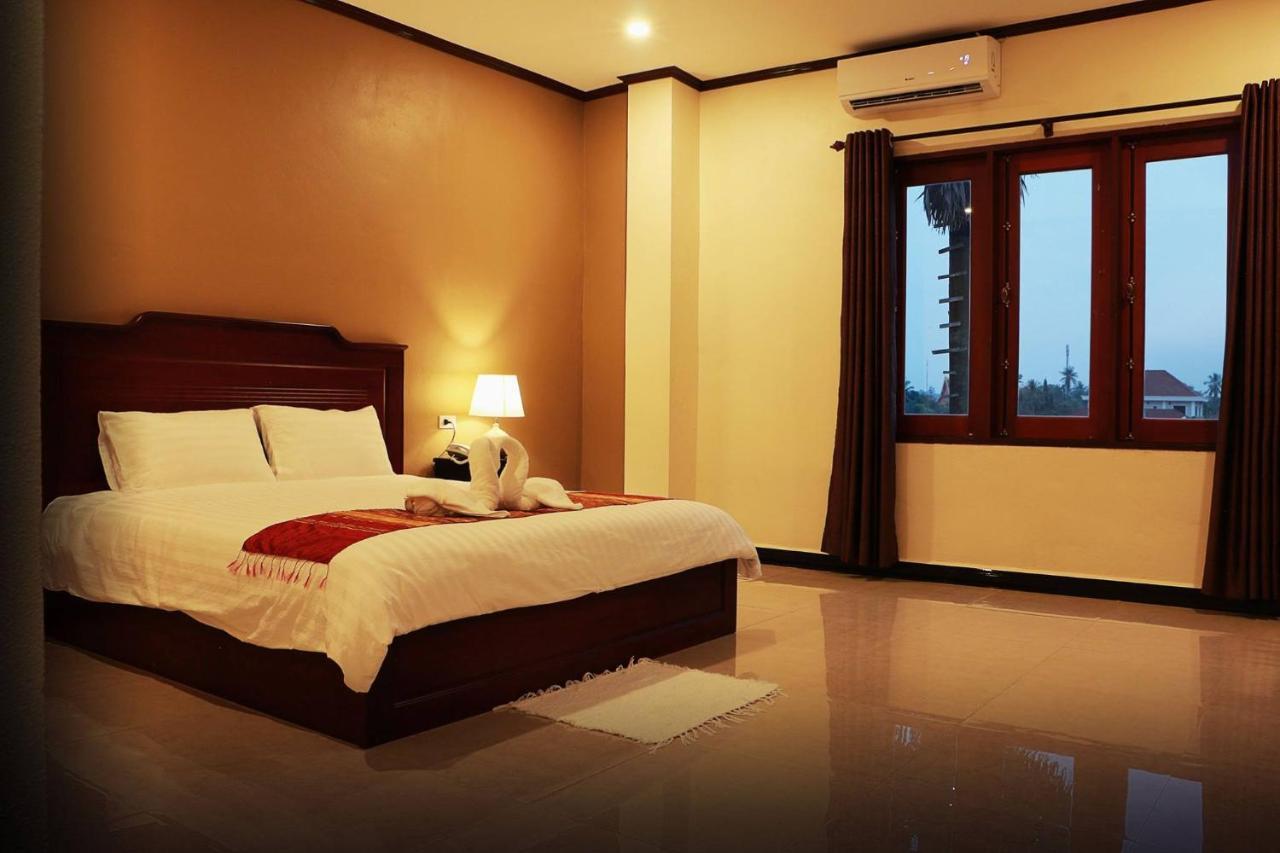 Khounmixay Hotel Вьентьян Экстерьер фото